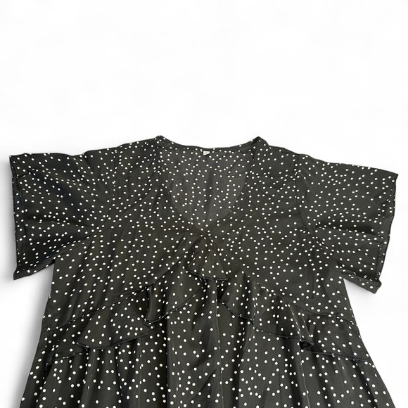 NWOT Black Polka Dot Ruffle Dress Small Short Sleeve Tiered Hem V Neck Flowy Fit - Picture 3 of 7